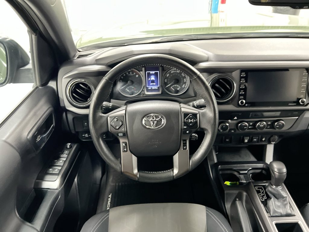 Used 2021 Toyota Tacoma TRD Off-Road AWD/4WD image 11