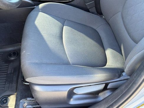 Certified 2022 Toyota Corolla LE image 24