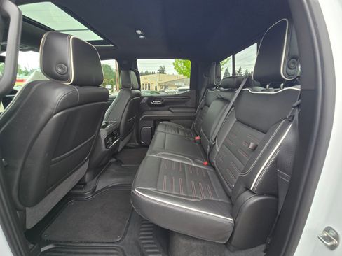 Used 2022 GMC Sierra 1500 AT4X AWD/4WD image 16