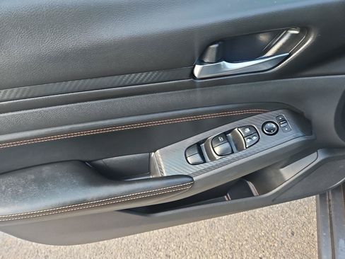 Used 2019 Nissan Altima 2.5 SR w/ SR Premium Package AWD/4WD image 15