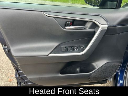 Used 2020 Toyota RAV4 XSE w/ XSE Grade Weather Package AWD/4WD image 17