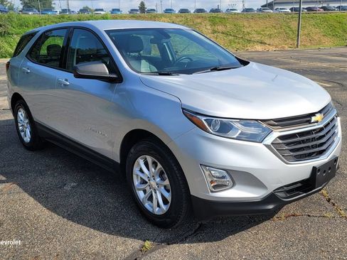 Used 2018 Chevrolet Equinox LS w/ LPO, Protection Package FWD image 16