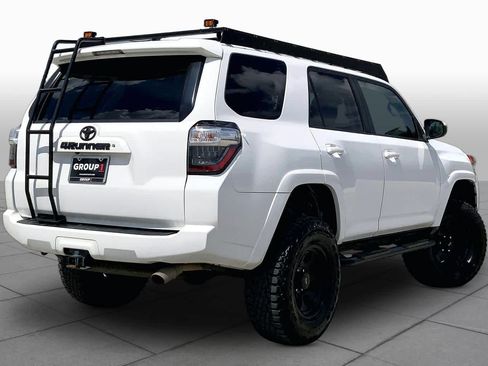 Used 2018 Toyota 4Runner SR5 RWD image 13