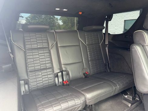 Used 2021 Cadillac Escalade Sport Platinum AWD/4WD image 34