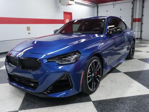 Used 2025 BMW M240i xDrive Coupe w/ Premium Package image 5