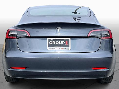 Used 2023 Tesla Model 3 Standard Range image 5
