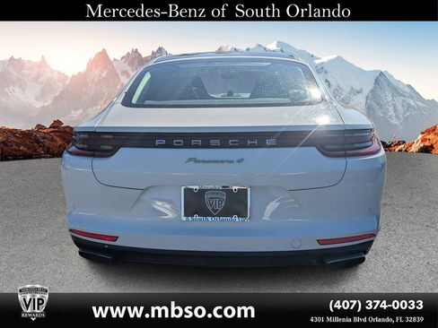 Used 2018 Porsche Panamera 4 image 17
