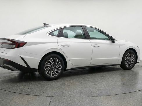 Used 2025 Hyundai Sonata SEL image 9