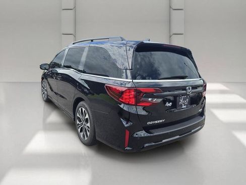 Used 2025 Honda Odyssey Elite image 5
