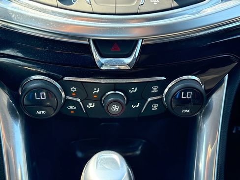 Used 2017 Chevrolet SS RWD image 11