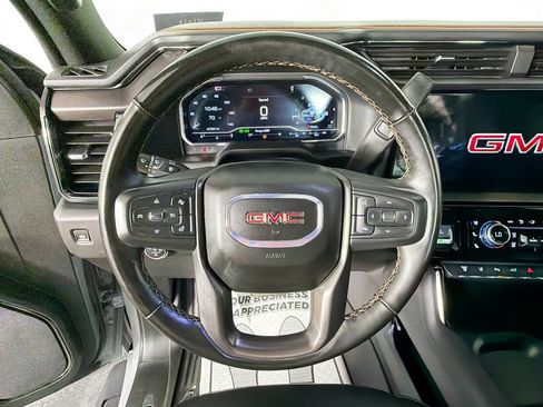 Used 2025 GMC Sierra 2500 AT4 AWD/4WD image 11