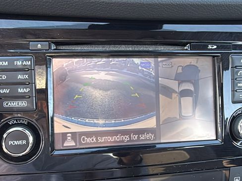 Used 2017 Nissan Rogue Sport SL w/ SL Premium Package image 14