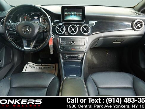 Used 2015 Mercedes-Benz CLA 250 image 48