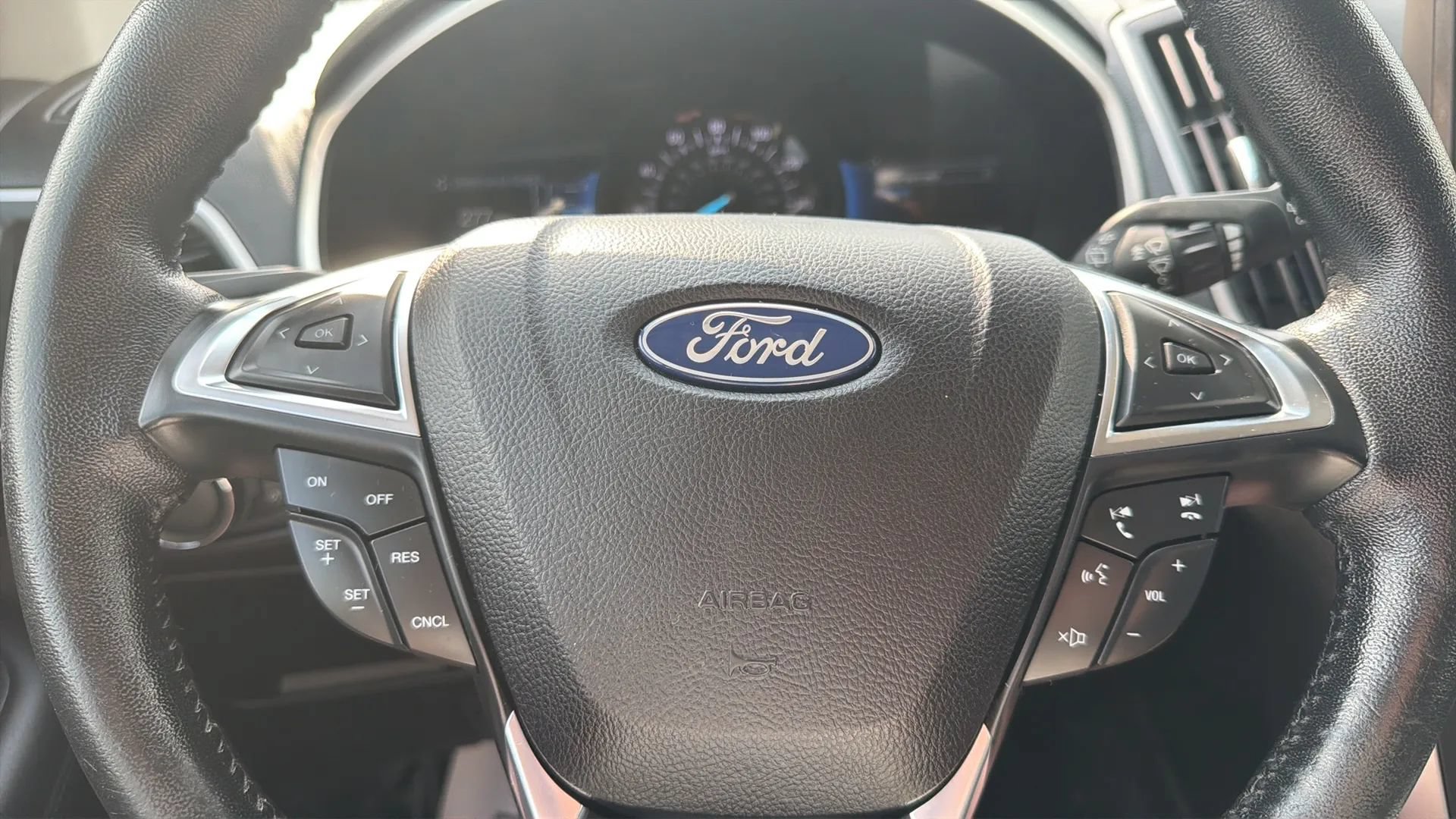 Used 2021 Ford Edge SEL FWD image 13