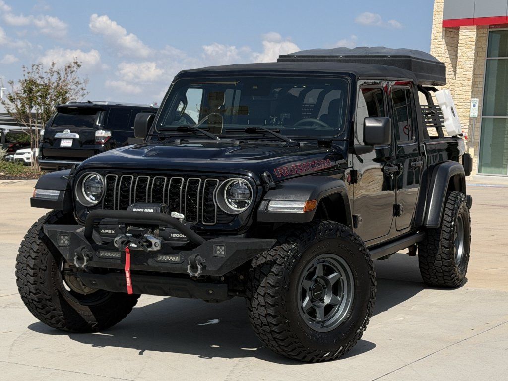Used 2025 Jeep Gladiator Rubicon AWD/4WD image 2