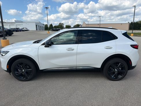 Used 2023 Buick Envision Essence w/ Technology Package I AWD/4WD image 4
