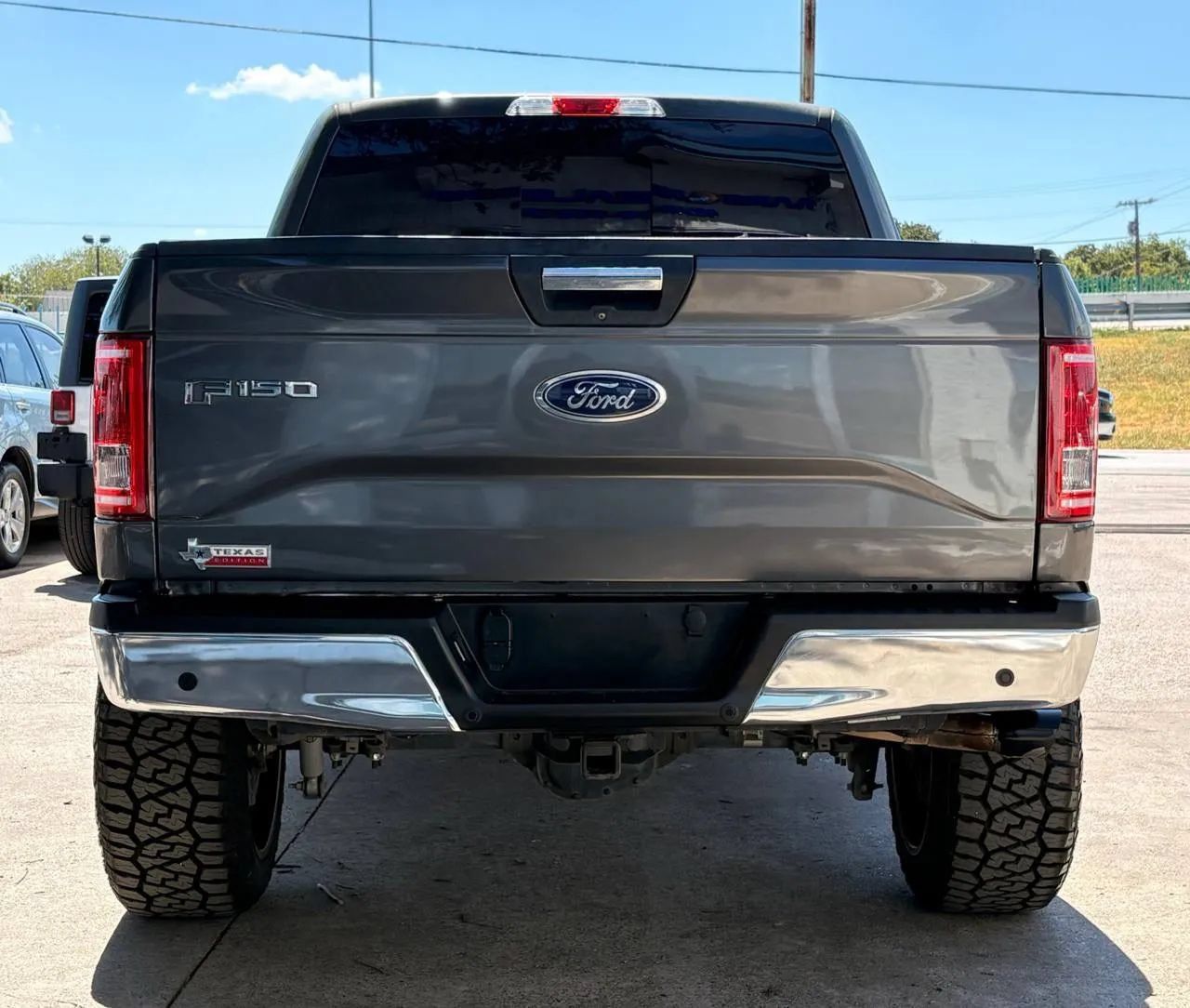 Used 2016 Ford F150 XLT w/ Equipment Group 302A Luxury RWD image 4