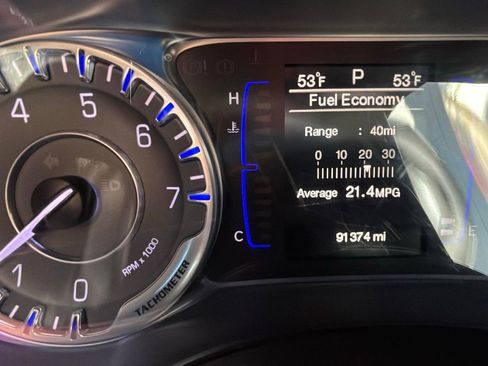 Used 2015 Chrysler 200 Limited image 9