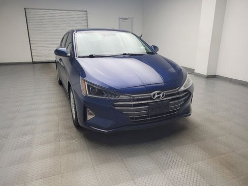 Used 2020 Hyundai Elantra SE FWD image 14