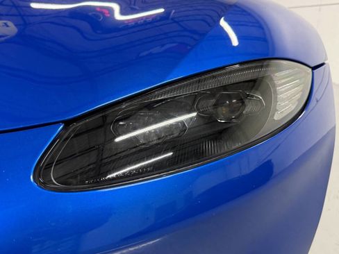 Used 2020 Aston Martin V8 Vantage Coupe image 27