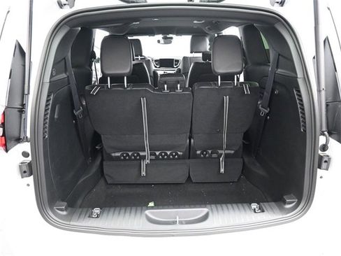 New 2026 Chrysler Pacifica Select image 19
