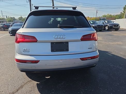 Used 2019 Audi Q5 2.0T Premium Plus w/ Premium Plus Package image 5