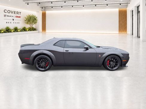 Used 2019 Dodge Challenger R/T Scat Pack RWD image 16