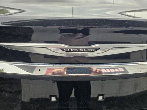 Used 2014 Chrysler 200 Limited w/ Sun/Sound Group FWD image 16