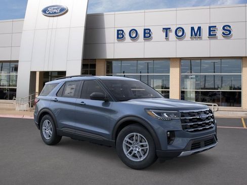 New 2026 Ford Explorer Active RWD image 9