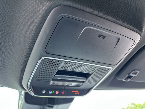 New 2025 GMC Acadia Denali w/ Super Cruise Package image 60