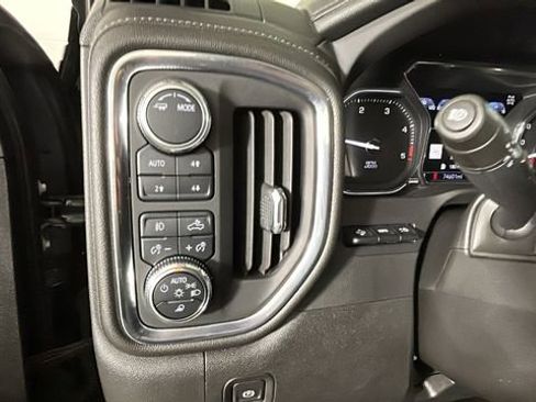 Used 2023 GMC Sierra 2500 Denali w/ Denali Ultimate Package AWD/4WD image 20