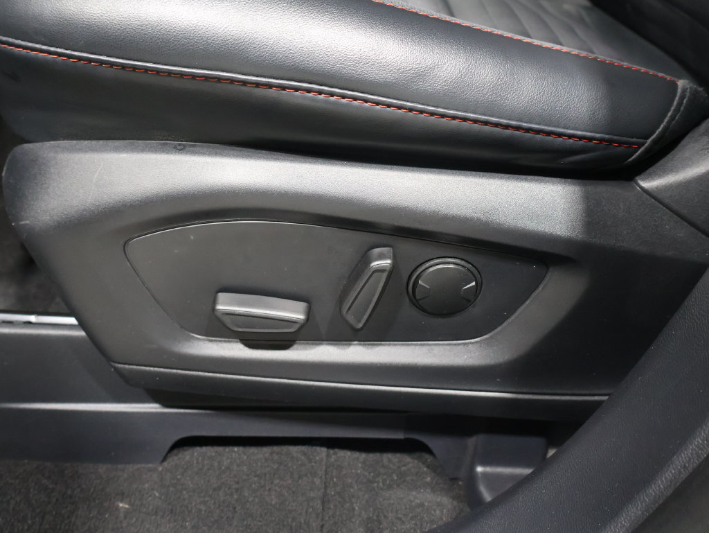 Used 2025 Ford Explorer ST-Line AWD/4WD image 10