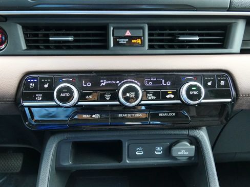 New 2026 Honda Pilot Elite image 25