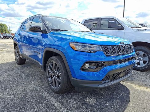 New 2026 Jeep Compass Limited AWD/4WD image 3
