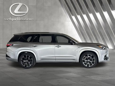 Certified 2026 Lexus TX 500h AWD w/ Technology Package image 3