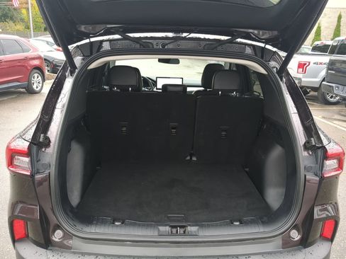 Certified 2023 Ford Escape Platinum image 36