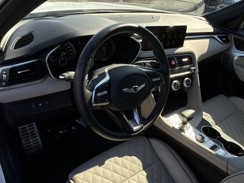 Used 2023 Genesis G70 3.3T w/ Sport Prestige Package image 16