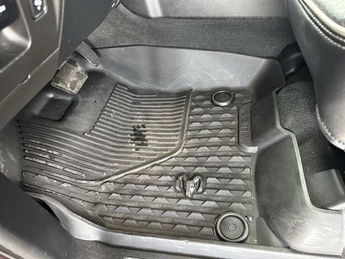 Used 2021 RAM 1500 Laramie image 34