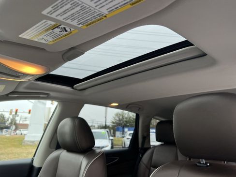 Used 2019 INFINITI QX60 Luxe w/ Essential Package image 24