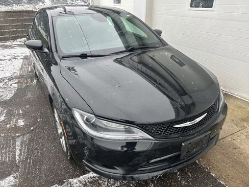 Certified 2016 Chrysler 200 S w/ Comfort Group image 7