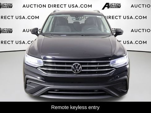 Used 2023 Volkswagen Tiguan S FWD image 2
