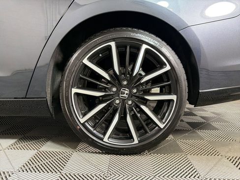 Used 2024 Honda Accord Touring image 10