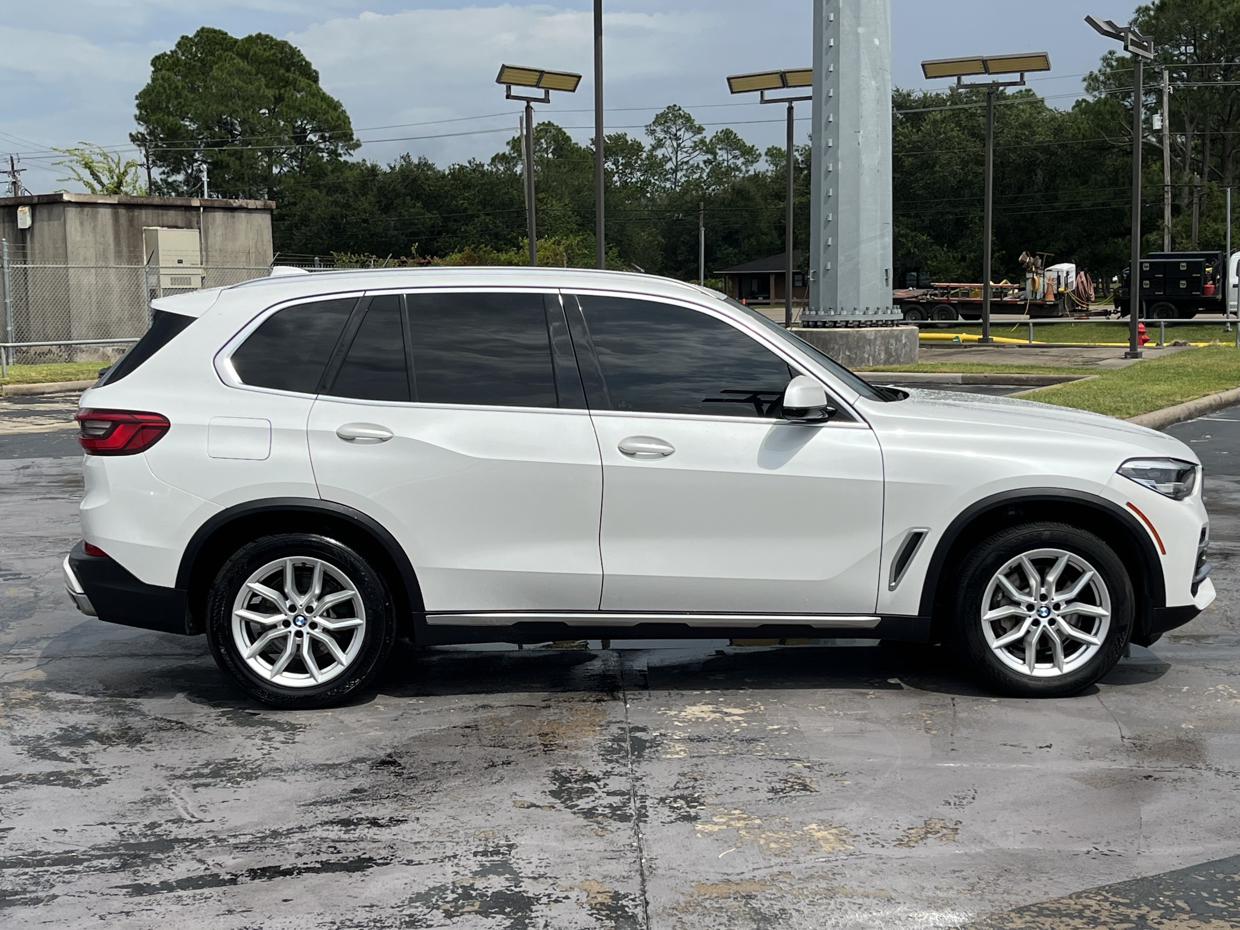 Used 2019 BMW X5 xDrive40i w/ Premium Package 2 AWD/4WD image 13