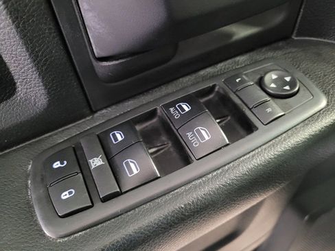 Used 2018 RAM 1500 Express image 27