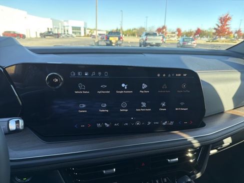 New 2026 Chevrolet Suburban High Country image 15