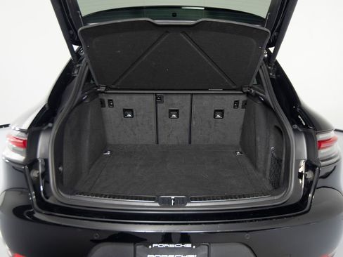 Certified 2021 Porsche Macan S AWD/4WD image 44