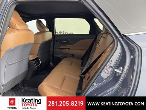 New 2025 Toyota Crown Signia image 6