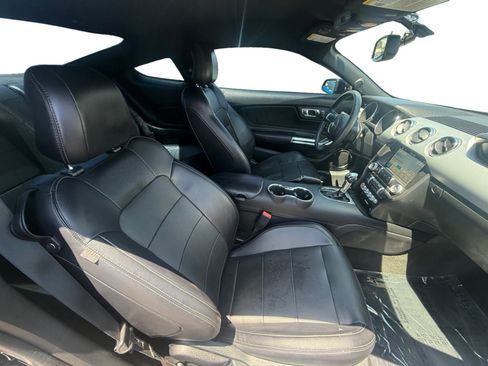 Used 2016 Ford Mustang Premium RWD image 17