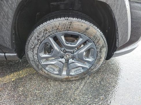 Used 2024 Toyota RAV4 Adventure image 10