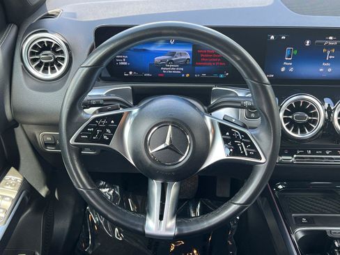 Used 2024 Mercedes-Benz GLB 250 image 24